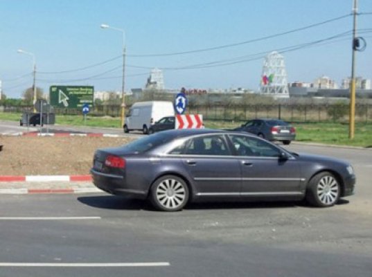 Accident rutier la Maritimo: a intrat cu maşina în sensul giratoriu